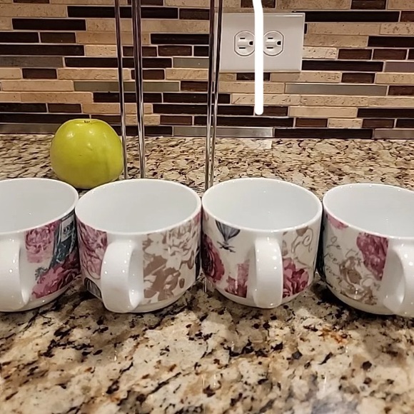 4 Prima design stackable mugs with holder. - Picture 2 of 4